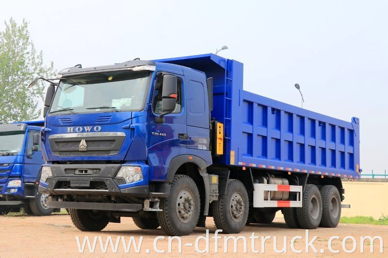 HOWO T7H 440 HP 8x4 Dump Truck